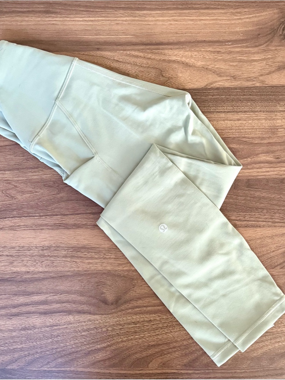 lululemon athletica Wunder Train Pale Sage Leggings w/ Pockets (Size 2)